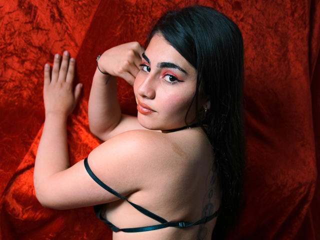 JulieAri - Sexe cam en vivo - 10367475