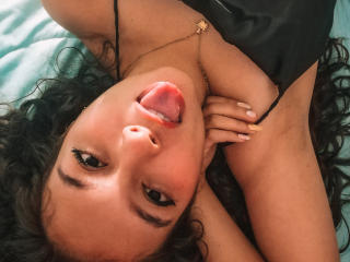 SaraJoness - Live sexe cam - 10373295