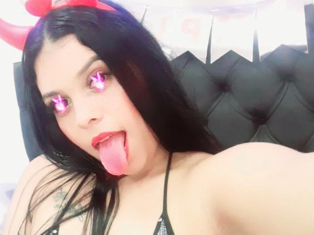 EmilyFoox - Live porn &amp; sex cam - 10402715