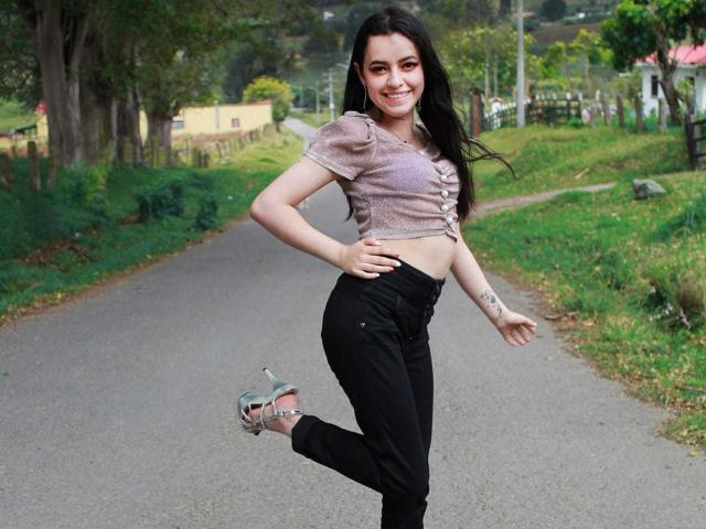 EmysSweet - Live porn &amp; sex cam - 10405551