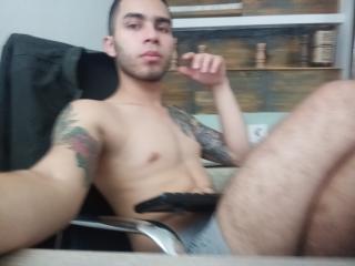 AnthonyMercer - Sexe cam en vivo - 10408483