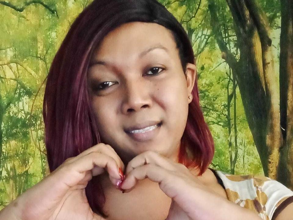 TropicalLeonie - Live sex cam - 10412755
