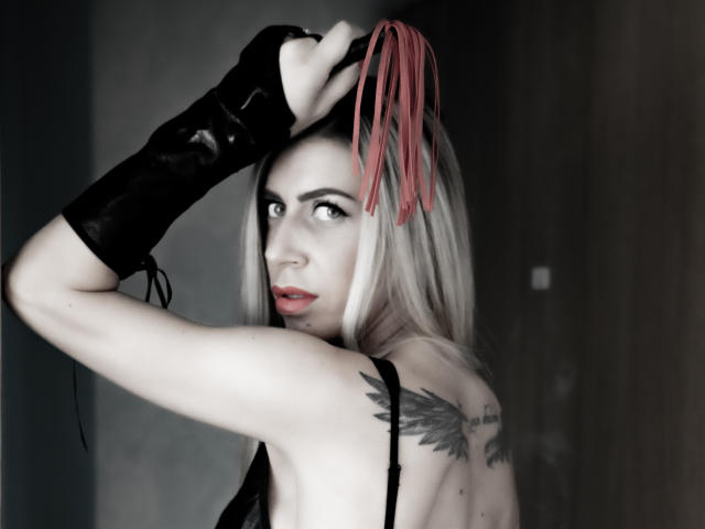AnnesWhite - Sexe cam en vivo - 10413079