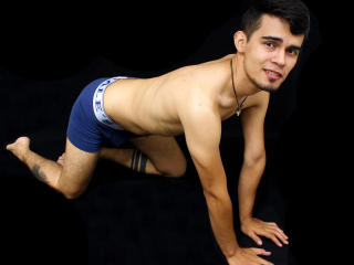 LoganSamuels - сексуальная веб-камера в реальном времени - 10420643