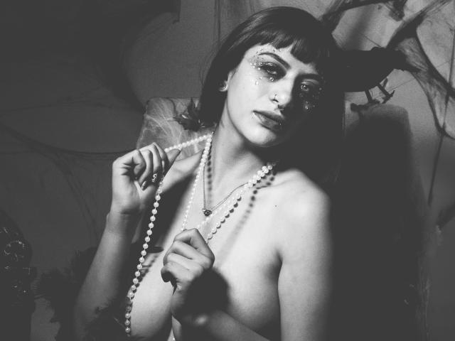 EvelinCortez - Live Sex Cam - 10450655