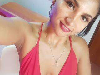 SalomeSexxy - Live porn & sex cam - 10481171