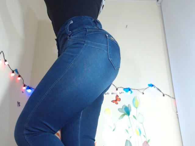 YairaPretty - Live porn &amp; sex cam - 10486547