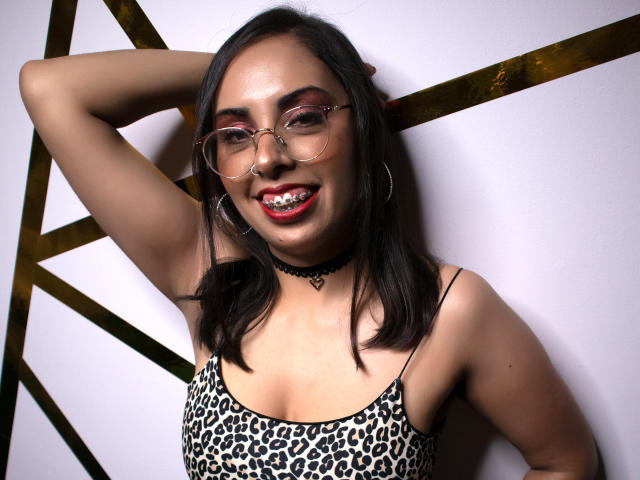 ChloeMarss - Live sex cam - 10487791