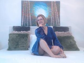 IskraGlam - Live porn & sex cam - 10491443