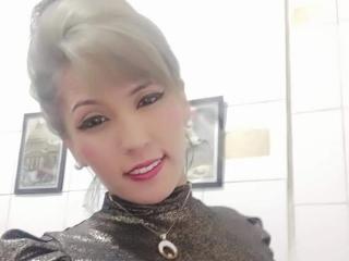 GiselleLacout - Live sexe cam - 10492291