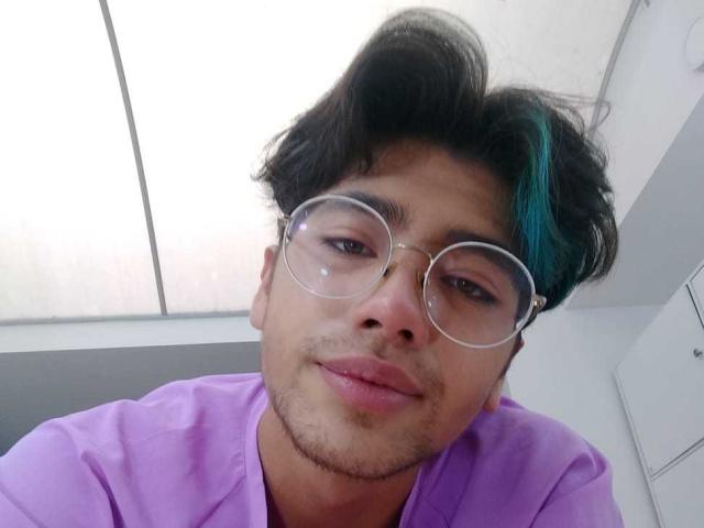 AntonioTella - Live Sex Cam - 10494095