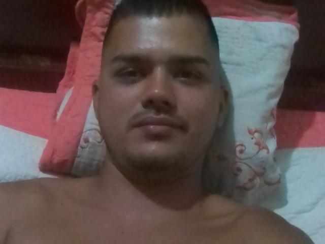 AndresTomson - Live sex cam - 10505547