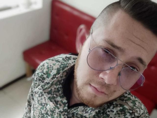 CrisBoni - Live Sex Cam - 10521091