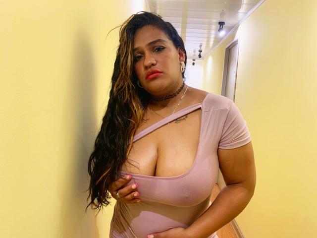 MichelleBrito - Live sex cam - 10530227