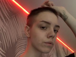 EmiliaShile - Sexe cam en vivo - 10542867