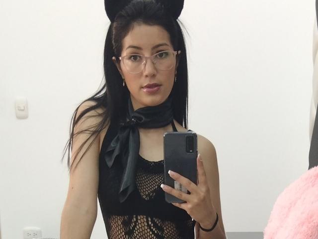 EmilyHottest - Live sex cam - 10549011