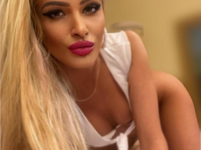 PrettieElise - Live sex cam - 10555015