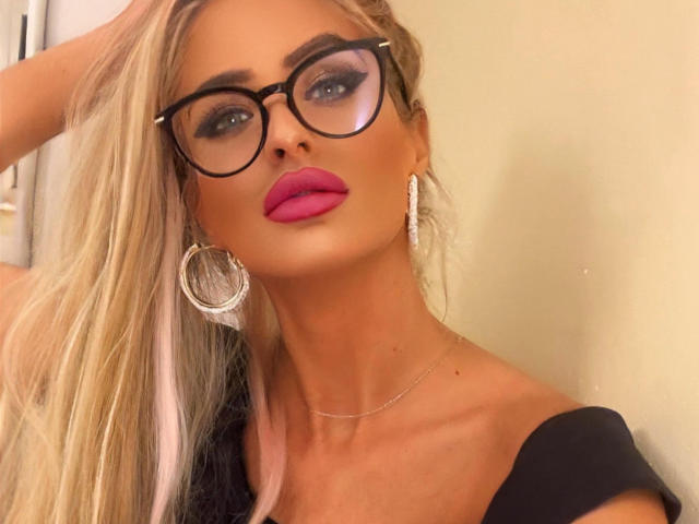 PrettieElise - Live sex cam - 10555019