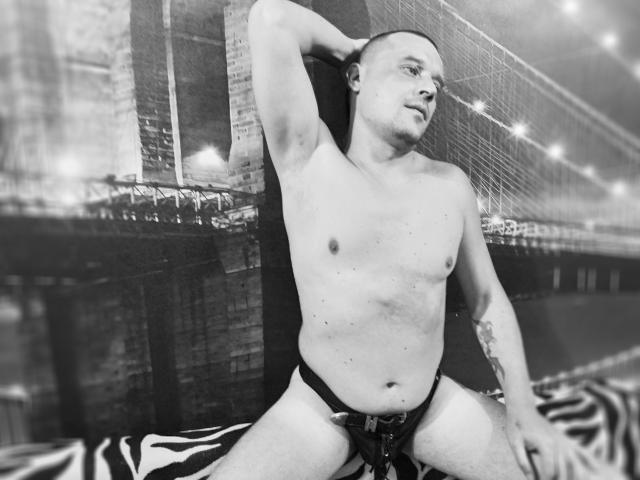 DanielCool - Live sex cam - 10558331