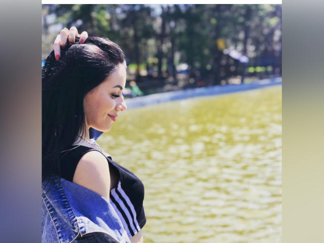 ElizaCherryx - Sexe cam en vivo - 10563647