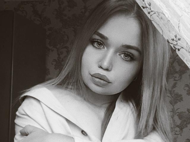 WarmNaomy - Live sex cam - 10574327