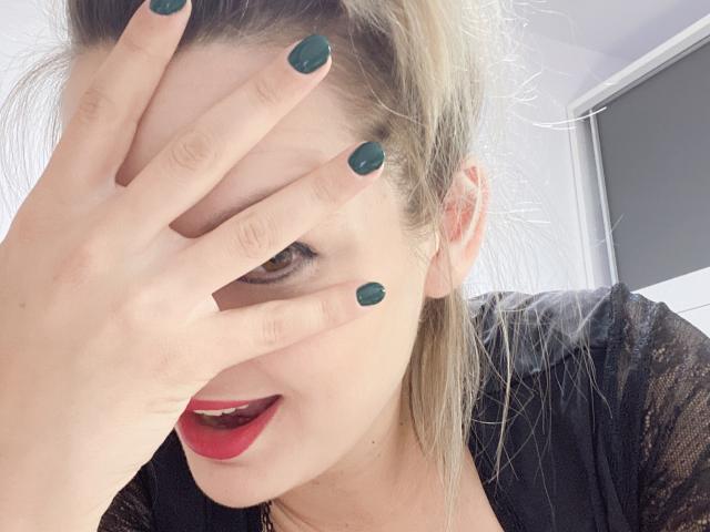 DouceAmelia - Live porn &amp; sex cam - 10574863