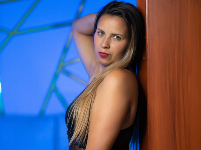 MariamBellow - Live Sex Cam - 10611727