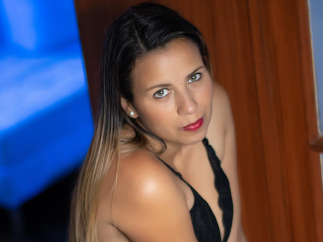 MariamBellow - Live sex cam - 10611731
