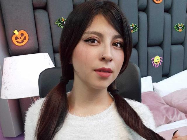 LaurynBloom - Live sexe cam - 10617095