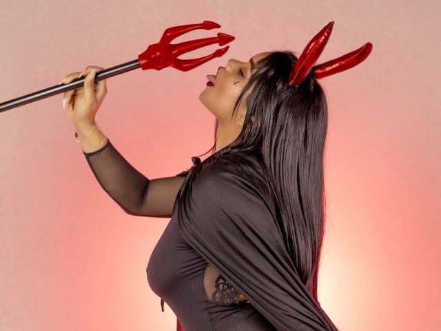 NickyBernad - Live sexe cam - 10632211