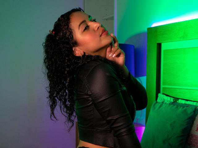 SophyTyler - Live sex cam - 10633895