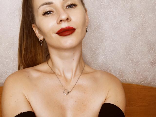 ElinneBelle - Live sex cam - 10638487