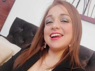 EmmaCollinns - Live porn & sex cam - 10666523