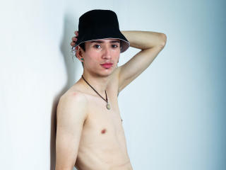 DominikHot - Live sex cam - 10670627