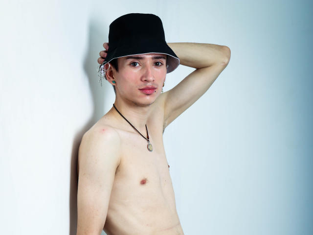DominikHot - Live sex cam - 10670627