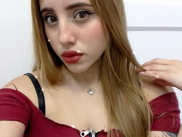 GraceRogers - Live porn &amp; sex cam - 10699255