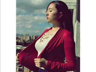 IsabellaWang - Live sex cam - 10735575