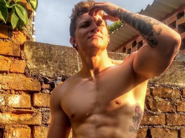TommyBlue - Sexe cam en vivo - 10743463