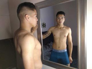 MaximeArtureth - Live Sex Cam - 10759283