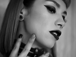 IvanaFire - Live Sex Cam - 10767055