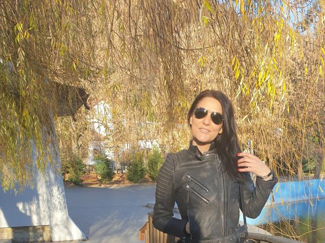 JoliDanielle - сексуальная веб-камера в реальном времени - 10797911