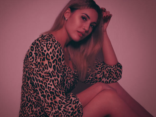 ChloeFloyd - Live porn &amp; sex cam - 10799711