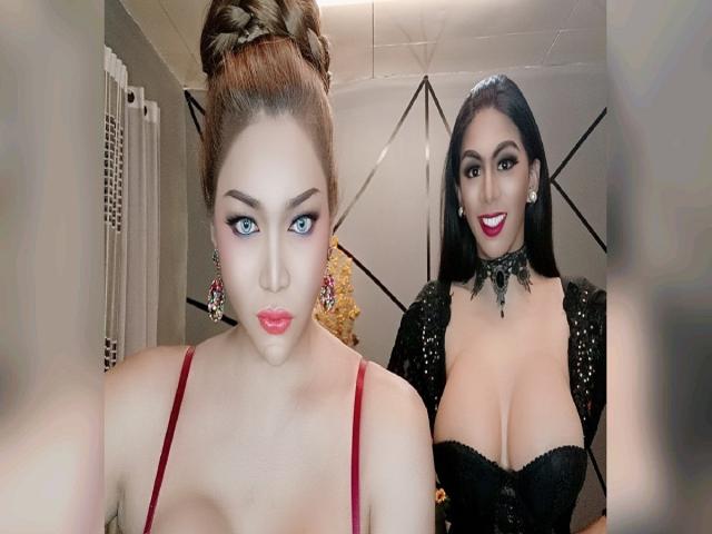 UltimateQueensDuo - Live porn &amp; sex cam - 10805807