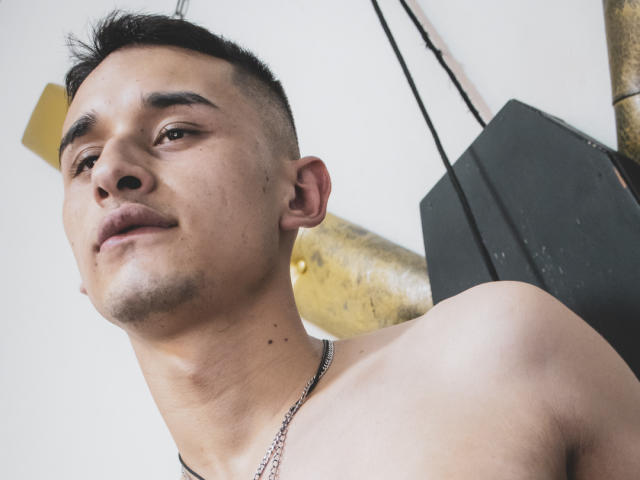 LucasHorny - Sexe cam en vivo - 10814207
