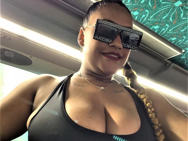 MichelleBrito - Live porn &amp; sex cam - 10822823