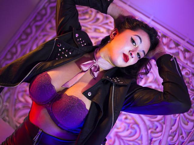 IsabellaWang - Live sex cam - 10827787