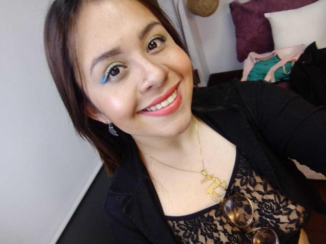 KatieWoolf - Live sex cam - 10828635