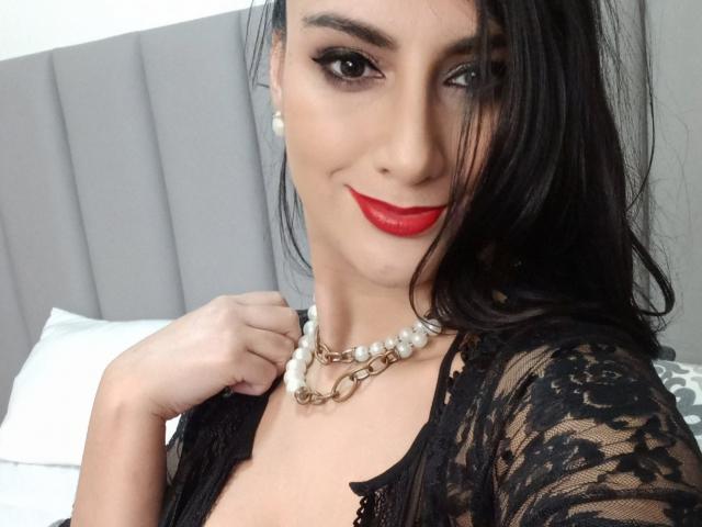 JuliaRobinson - Live sex cam - 10830471