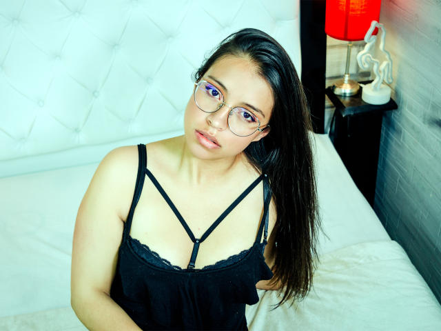 AlanaCopers - Live Sex Cam - 10831915