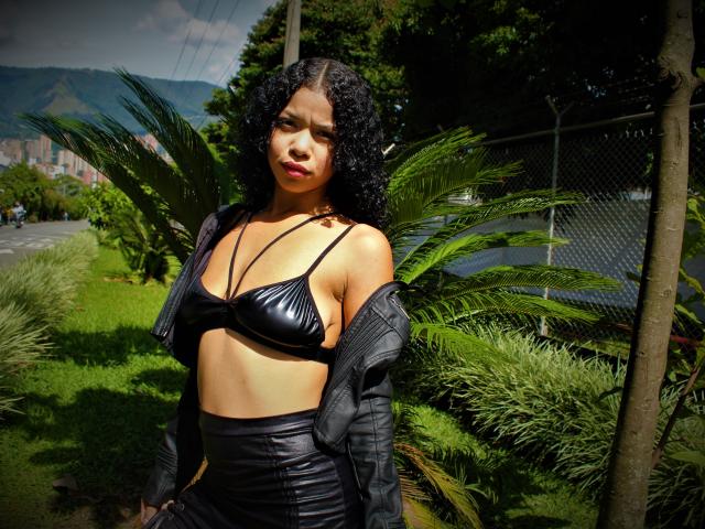 CamiHornny - Sexe cam en vivo - 10836375